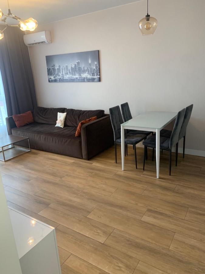Nyvky Like - Fayna Town - 398